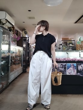 「AMERICAN HOLIC（アメリカンホリック）のスノーパンツ（カーゴパンツ、ホワイト系）」を使った、takamiさん（レディース・159cm）の夏コーディネート