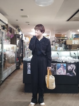 「LOWRYS FARM（ローリーズファーム）のジャンプスーツ　219735（つなぎ/オールインワン、ブラック系）」を使った、takamiさん（レディース・159cm）の春コーディネート