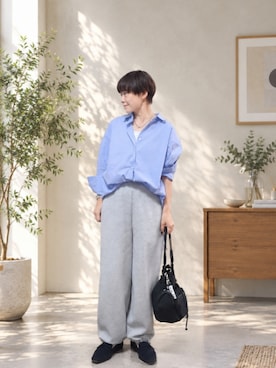 「AMERICAN HOLIC（アメリカンホリック）のアイテム（シャツ/ブラウス、ブルー系）」を使った、takamiさん（レディース・159cm）の秋コーディネート