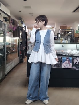 「AMERICAN HOLIC（アメリカンホリック）のワイドデニム（デニムパンツ、ブルー系）」を使った、takamiさん（レディース・159cm）の春コーディネート