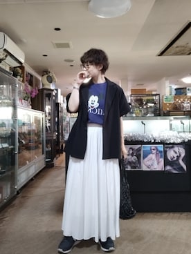 「AMERICAN HOLIC（アメリカンホリック）の【選べる丈】プリーツスカート（スカート、ホワイト系）」を使った、takamiさん（レディース・159cm）の夏コーディネート