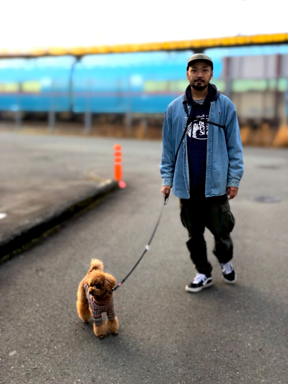 「休日コーデ、メンズファッション、古着MIX、ミリタリー、古着、ストリートMIX」｜「NIKE ACGのアイテム（キャップ、グリーン系）」を使った、遊音さん（メンズ・174cm）の冬コーディネートの1枚目の写真