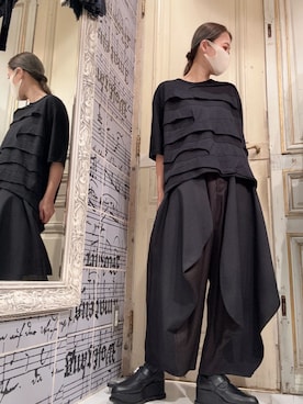 「gomme（ゴム）のバックタックパネルＴ（Tシャツ/カットソー、ブラック系）」を使った、gommeさん（レディース・170cm）の春コーディネート