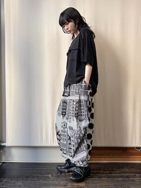 「gomme（ゴム）のバックタックパネルＴ（Tシャツ/カットソー、ブラック系）」を使った、gommeさん（レディース・170cm）の春コーディネート