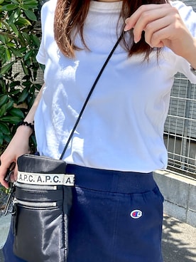 「UNIQLO（ユニクロ）のアイテム（Tシャツ/カットソー、ホワイト系）」を使った、ERIKAさん（レディース・164cm）の夏コーディネート