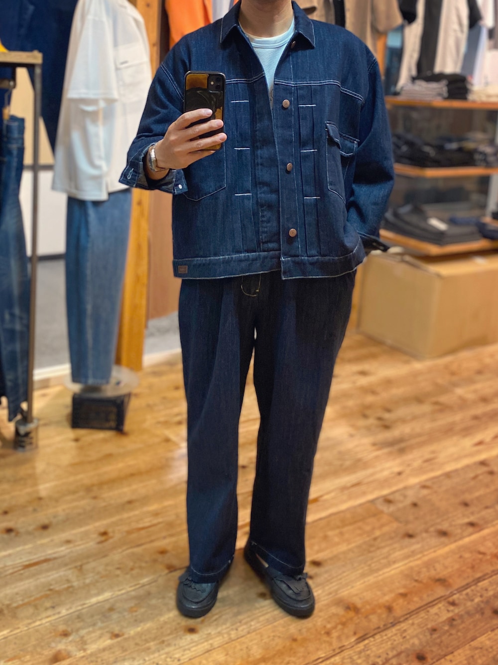 「デニム、初秋コーデ、お洒落さんとつながりたい、ワイドパンツ、デニムコーデ、デニムオンデニム、セットアップ、セットアップスタイル、カジュアルコーデ、アメカジ、大人カジュアル、大人コーデ、シンプルスタイル、京都」｜「US.BOARDERのアイテム（デニムジャケット、ブルー系）」を使った、USboarder matsushitaさん（メンズ・172cm）の秋コーディネートの1枚目の写真
