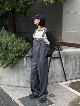 「WILLOW（ウィロー）の【willow】スラックスサロペット（サロペット/オーバーオール、グレー系）」を使った、yumiさん（レディース・165cm）の春コーディネート