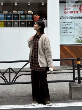 「アイテム（スラックス）」を使った、yumiさん（レディース・165cm・20代）の秋コーディネート