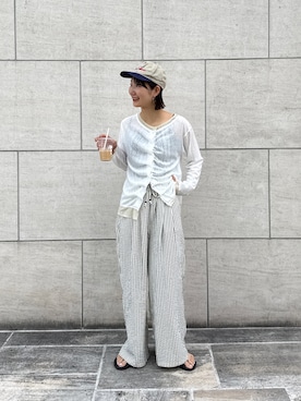 「CIAOPANIC TYPY（チャオパニックティピー）の【UNISEX】【プラスサイズあり】ストライプイージーパジャマパンツ（その他パンツ、ホワイト系）」を使った、yumiさん（レディース・165cm）の春コーディネート