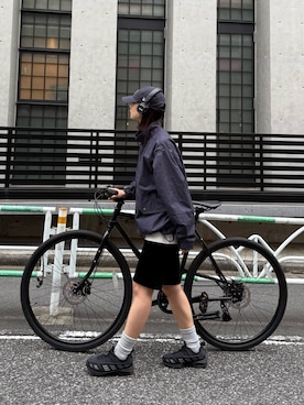 「アイテム（ナイロンジャケット）」を使った、yumiさん（レディース・165cm）の秋コーディネート