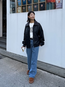 「アイテム（サンダル）」を使った、yumiさん（レディース・165cm）の秋コーディネート