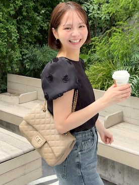 「flower（フラワー）のプレザーチェーンバッグ（ショルダーバッグ、ベージュ系）」を使った、flowerさん（レディース・164cm）の夏コーディネート