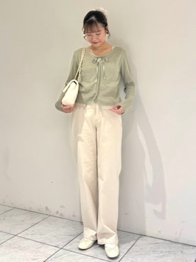 「flower（フラワー）のプレザーチェーンバッグ（ショルダーバッグ、ホワイト系）」を使った、flowerさん（レディース・160cm）の夏コーディネート
