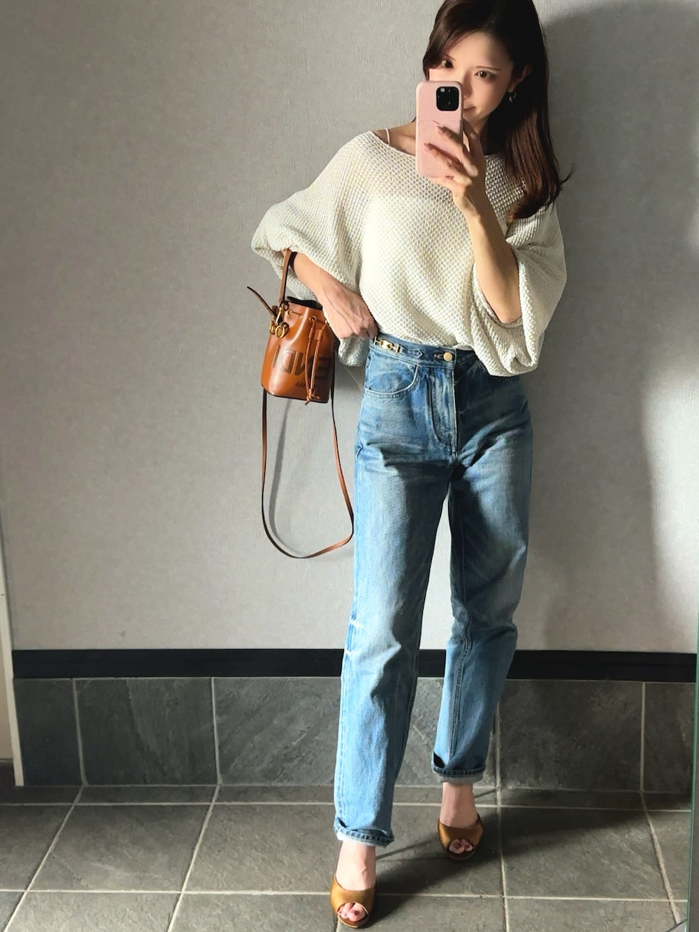 【合わせやすい♪】CELINE Jolene Jeans デニムパンツ JOLENE JEANS IN GOLDEN BLUE WASH DENIM - | CELINE