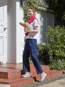 「Minnetonka（ミネトンカ）のMINNETONKA（ミネトンカ） / ローファースニーカー 26M02（ローファー、シルバー系）」を使った、MINNETONKAONLINESHOPさん（レディース・160cm）の春コーディネート