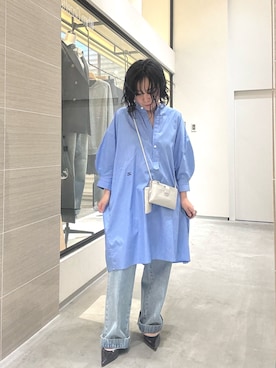 「Whim Gazette（ウィムガゼット）の刺繍チュニックシャツ（シャツ/ブラウス、ブルー系）」を使った、take3momさん（レディース・149cm）の冬コーディネート