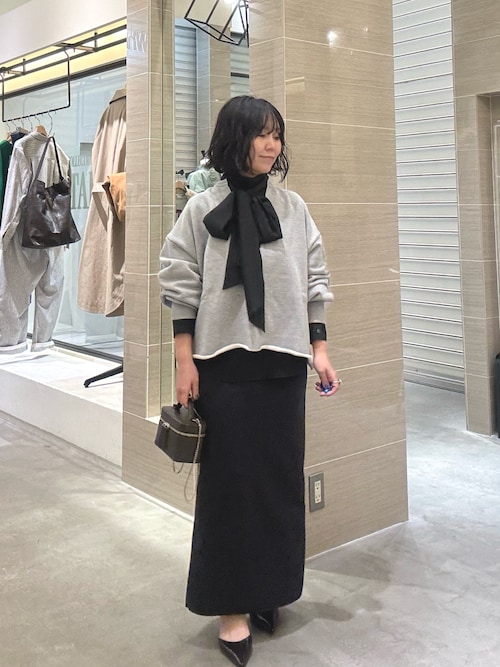 スウェットVネックプルオーバー2（スウェット）｜Whim Gazette