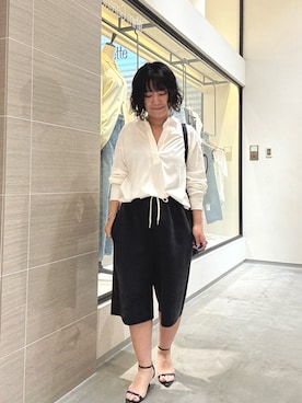 「Whim Gazette（ウィムガゼット）の【GEMINI】ニットショートパンツ（その他パンツ、グレー系）」を使った、take3momさん（レディース・149cm）の夏コーディネート