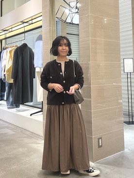 「Whim Gazette（ウィムガゼット）のヴィンテージタフタスカート（スカート、ブラウン系）」を使った、take3momさん（レディース・149cm）の冬コーディネート