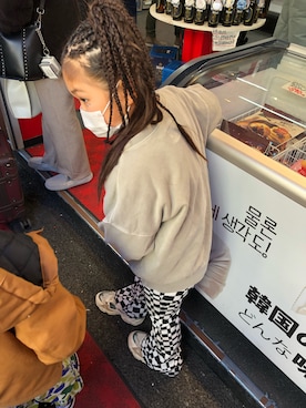 「おんなのこコーデ」｜「アイテム（スウェット）」を使った、mikaさん（キッズ・120cm）の冬コーディネート