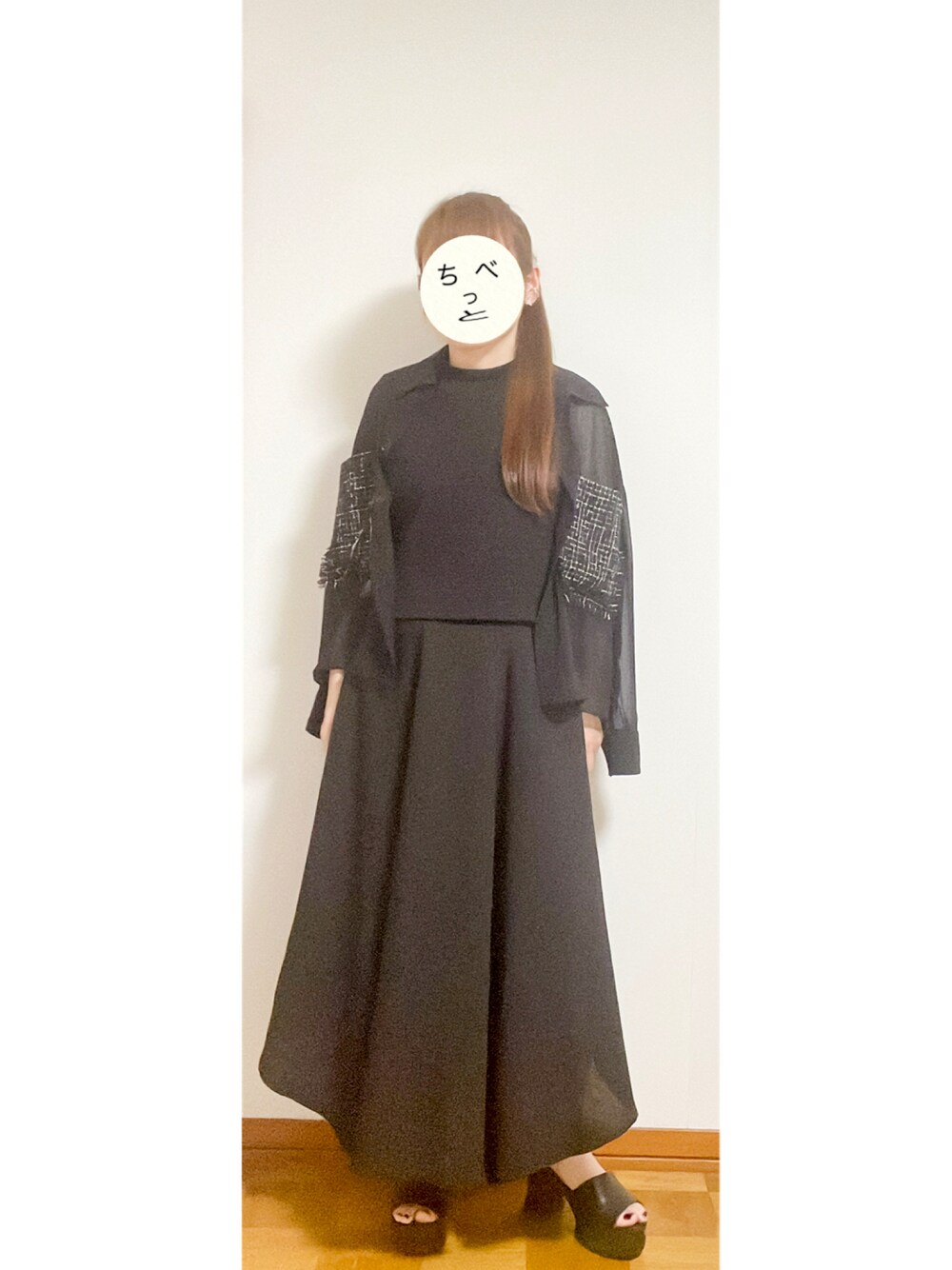 「ブラック、ブラックコーデ、モノトーン、オールブラック」｜「ZARAのアイテム（ジャケット/アウター、ブラック系）」を使った、チベット砂ぎつねさん（レディース・153cm）の秋コーディネートの1枚目の写真