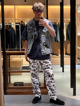 「グラフィックＴ」｜「アイテム（デニムジャケット）」を使った、TANAKA (GARDEN CREW)さん（メンズ・173cm）の夏コーディネート