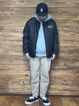 「CPCM」｜「アイテム（ミリタリージャケット）」を使った、ISOPさん（メンズ・170cm）の冬コーディネート