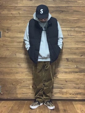 「GU（ジーユー）のアイテム（ダウンベスト）」を使った、ISOPさん（メンズ・170cm）の冬コーディネート
