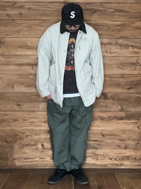 「ロックT」｜ISOPさん（メンズ・170cm）の春コーディネート