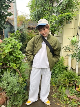 「アイテム（MA-1）」を使った、鈴石 風さん（レディース・156cm）の秋コーディネート