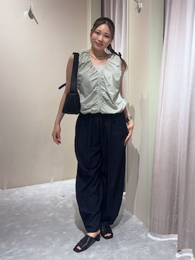 「LOWRYS FARM（ローリーズファーム）の２ＷＡＹバルンノースリーブ 1049041（シャツ/ブラウス、グリーン系）」を使った、kahooo59さん（レディース・158cm）の夏コーディネート