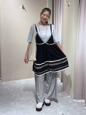 「LOWRYS FARM（ローリーズファーム）のラインストーンプルオーバーＳＳ 1045217（Tシャツ/カットソー、ブルー系）」を使った、kahooo59さん（レディース・158cm）の夏コーディネート