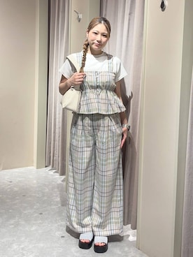 「LOWRYS FARM（ローリーズファーム）のソフリネンビスチェ 619278（その他トップス、ブルー系）」を使った、kahooo59さん（レディース・158cm）の春コーディネート