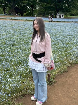 「LOWRYS FARM（ローリーズファーム）のスタイルＵＰクロスカップキャミ　100757（Tシャツ/カットソー、ホワイト系）」を使った、kahooo59さん（レディース・158cm）の春コーディネート