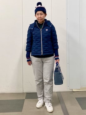 「adabat（アダバット）のEVEN 1月号掲載商品【ADABAT NAVY】2WAYストレッチダウンジャケット（ダウンジャケット/コート、ブルー系）」を使った、村田　恵さん（レディース・160cm）の秋コーディネート