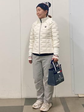 「adabat（アダバット）の【ADABAT NAVY】トリコロールスプリットカラーニット（ニット/セーター、グリーン系）」を使った、村田　恵さん（レディース・160cm）の秋コーディネート