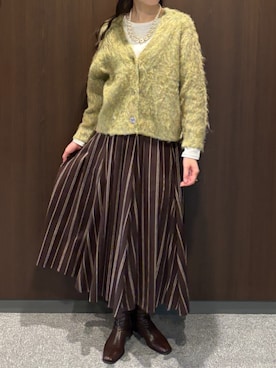 「WALDO（ウォルド）のウエストリブ付きストライプ柄フレアスカート（裙子、ブラウン系）」を使った、WALDOさん（レディース・172cm）の秋コーディネート