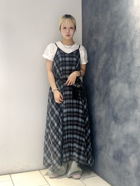 「KBF（ケイビーエフ）のフロッキーロゴTEE（Tシャツ/カットソー、ホワイト系）」を使った、唯さん（レディース・161cm）の夏コーディネート