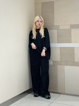 「かぐれ（カグレ）のリネン半袖クルーネックニット（ニット/セーター、ブラック系）」を使った、唯さん（レディース・161cm）の秋コーディネート