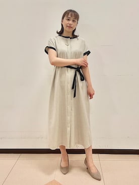 「UNTITLED（アンタイトル）の【ストレッチ性/洗える】短丈ニットカーディガン（カーディガン/ボレロ、ブラック系）」を使った、rioさん（レディース）の夏コーディネート