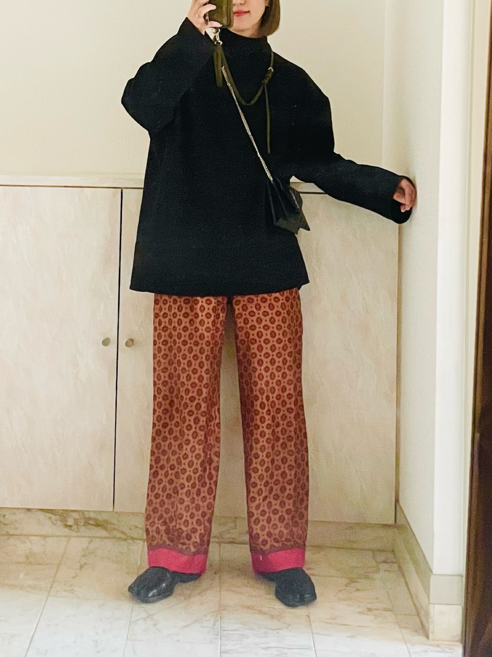 新品 EDITION SILK PRINT スリーピングイージーパンツ EDITION（エディション）の「SILK PRINT FABRIC スリーピング