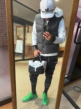 「BEAMS GOLF（ビームスゴルフ）のアイテム」を使った、deku91さん（メンズ・180cm）の冬コーディネート