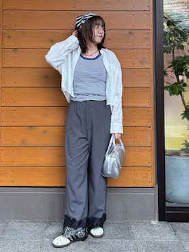 「B.C STOCK（ベーセーストック）の【一部WEB限定カラーあり】手洗い可 / レースヘムパンツ（その他パンツ、グレー系）」を使った、Haruさん（レディース・155cm）の春コーディネート