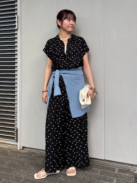 「B.C STOCK（ベーセーストック）の《S/Mサイズ展開》手洗い可 / リネンレーヨンワイドイージーパンツ（その他パンツ、ブラック系）」を使った、Haruさん（レディース・155cm）の春コーディネート