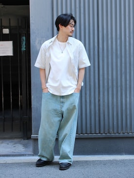 「WISM（ウィズム）のアイテム」を使った、OKAKUさん（メンズ・177cm）の夏コーディネート