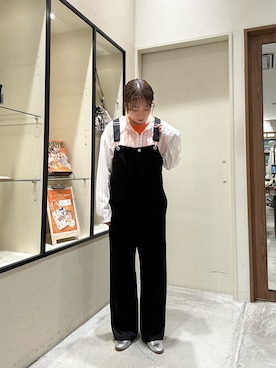 「WILLOW（ウィロー）の【willow】スラックスサロペット（サロペット/オーバーオール、ブラック系）」を使った、HONOさん（レディース・156cm）の春コーディネート