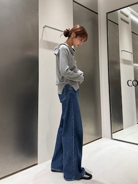 「NEEDBY heritage（ニードバイヘリテージ）のNEEDBY heritage｜EMILIA（デニムパンツ、ブルー系）」を使った、kanami927さん（レディース・161cm）の秋コーディネート