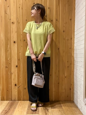 「DRESKIP（ドレスキップ）の【S-LL/ひんやり】インせず決まる 楽してきれいなレース付きトップス（Tシャツ/カットソー、イエロー系）」を使った、m.さん（レディース・161cm）の夏コーディネート