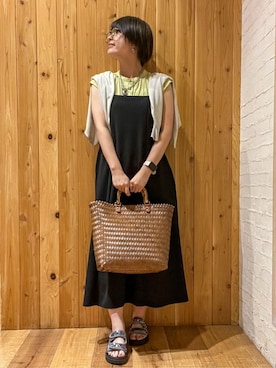 「DRESKIP（ドレスキップ）の【洗える】ひんやりさらっと 大人のシアーカーディガン（カーディガン/ボレロ、グレー系）」を使った、m.さん（レディース・161cm）の夏コーディネート
