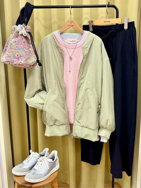 「SHOO・LA・RUE（シューラルー）の【S-LL】大人も取り入れやすい BIGシルエット MA－1ブルゾン（ブルゾン、グリーン系）」を使った、くりまろんさん（レディース・165cm）の冬コーディネート